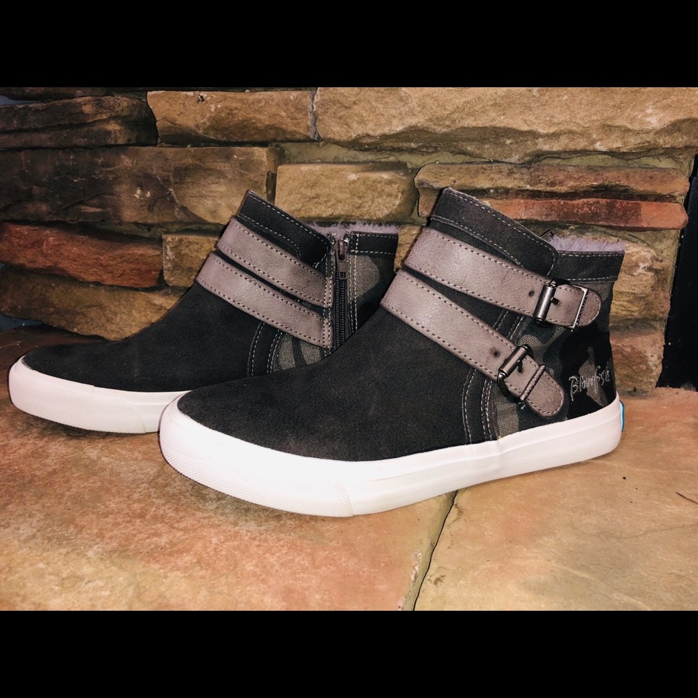 Blowfish Booties